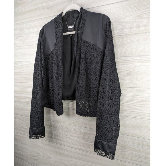 Isabel Toledo for Lane Bryant Lace & Satin Bolero Jacket - Picture 3 of 9